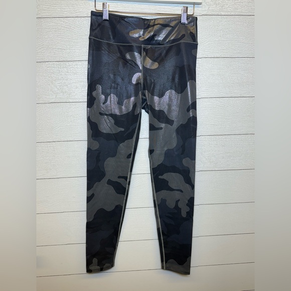 Noli Pants - Noli Black & Gray Camo Leggings Estimated size medium